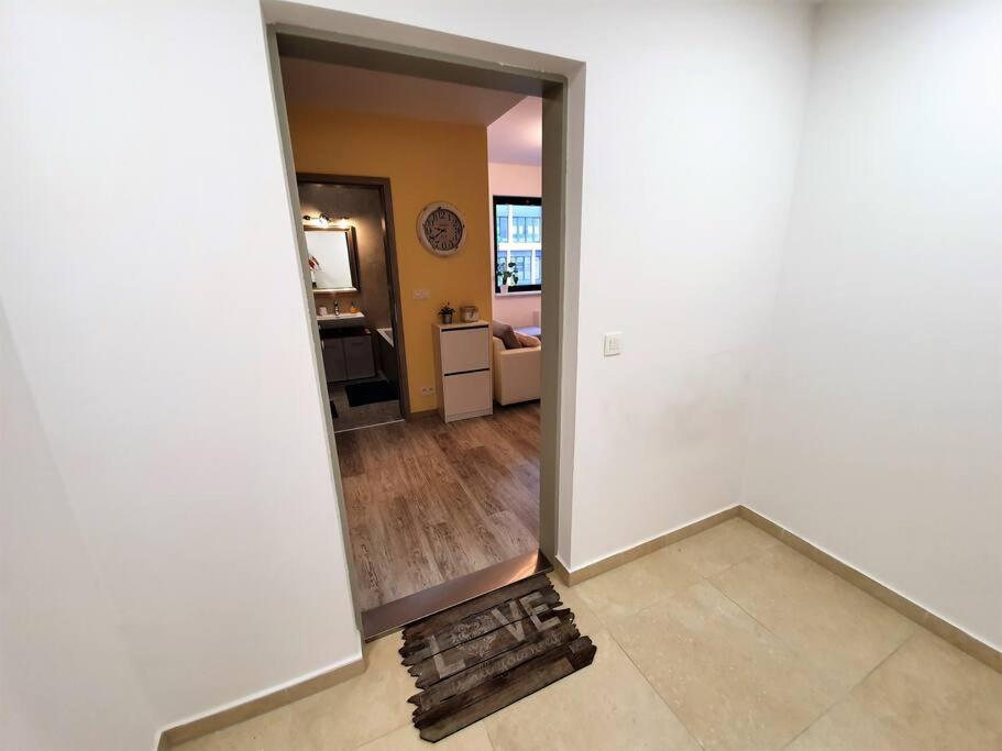 ברטיסלאבה Comfy & Stylish Flat In The City Centre + Parking מראה חיצוני תמונה